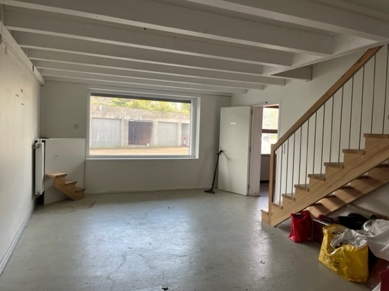 A vendre !!  Immeuble destiné à l'artisanat de 750m2 (2)