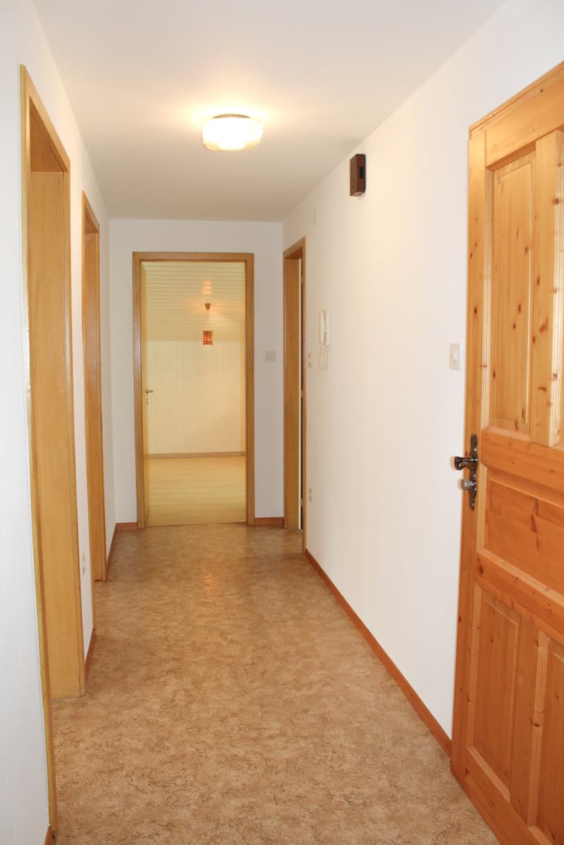 À louer : Appart. de 3.5 pcs au 1er étage  avec balcon et galetas (5)