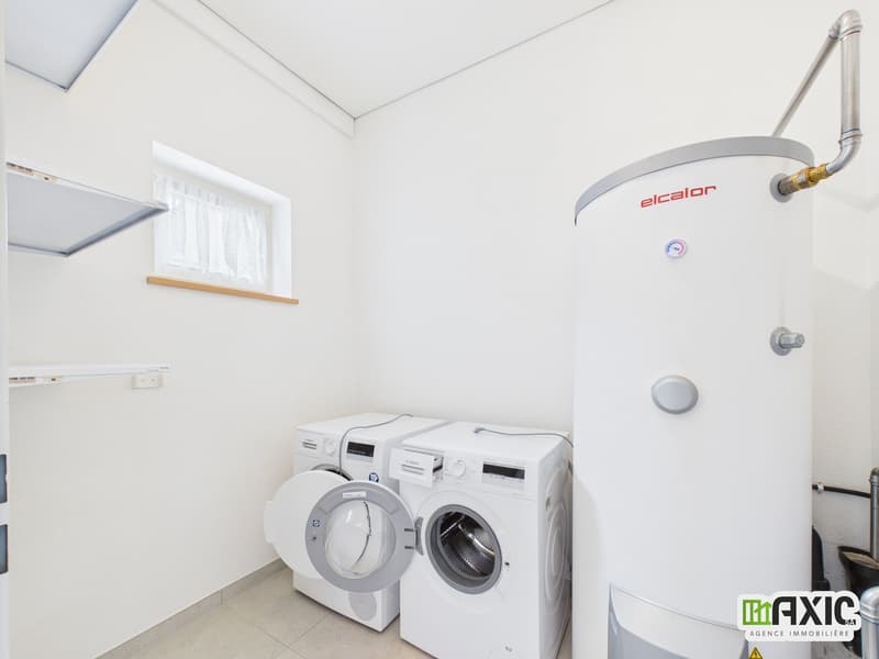 Spacieux duplex de 4 pièces en PPE au 2e étage à Alle (12)