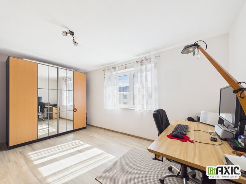 Spacieux appartement de 4.5 pièces rénové à Delémont (11)
