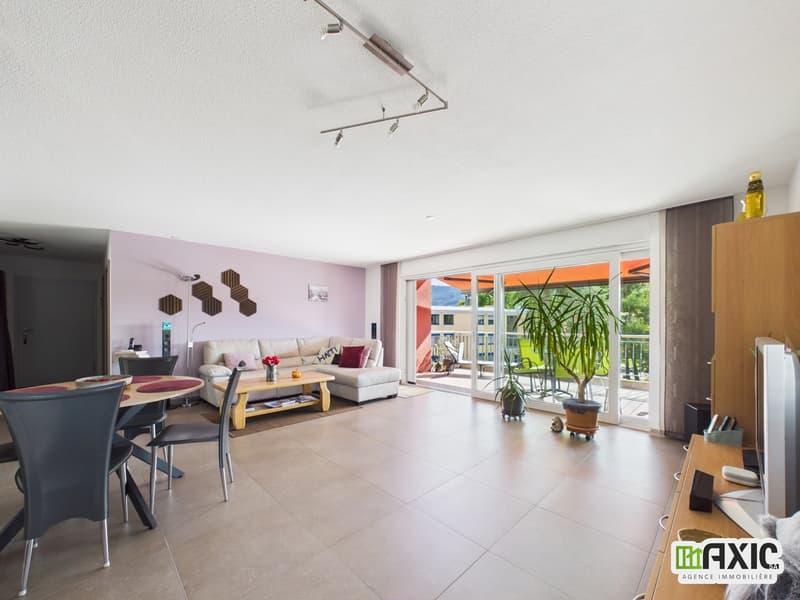 Spacieux appartement de 4.5 pièces rénové à Delémont (4)