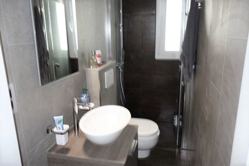 A vendre 2 immeubles à rendement comprenant 4 appartements par immeuble tous loués (14)