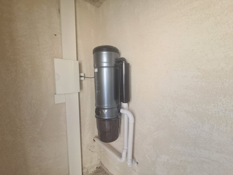 A vendre 2 immeubles à rendement comprenant 4 appartements par immeuble tous loués (18)