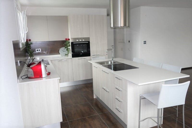 A vendre 2 immeubles à rendement comprenant 4 appartements par immeuble tous loués (15)