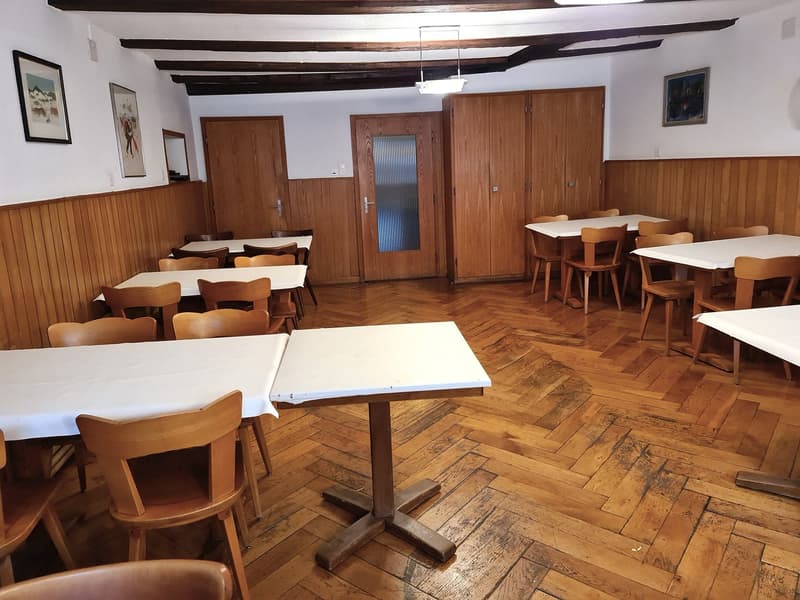 GROSSE PREISSENKUNG - ALBERGO/RESTAURANT MITICO E MOLTO FREQUENTATO A DELÉMONT (16)