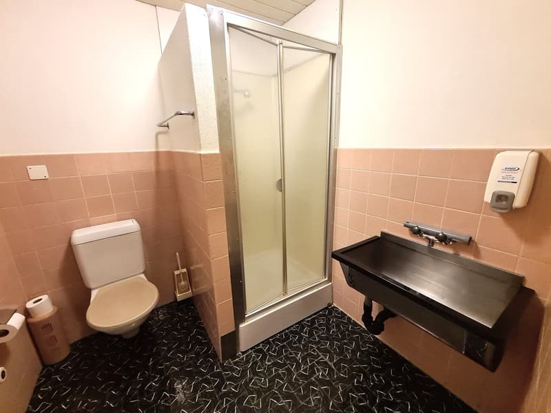 GROSSE PREISSENKUNG - ALBERGO/RESTAURANT MITICO E MOLTO FREQUENTATO A DELÉMONT (33)