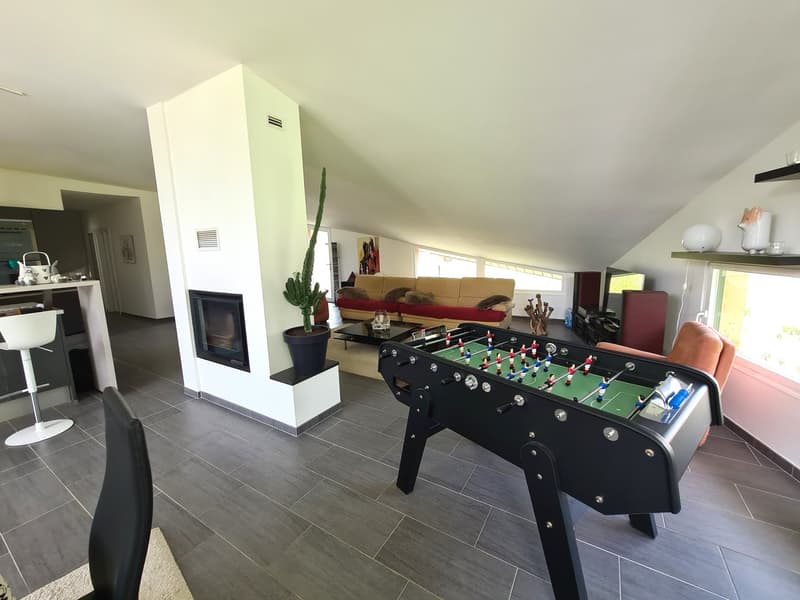 Splendide et spacieuse villa de très haut standing avec surface artisanale ou à autre usage (21)