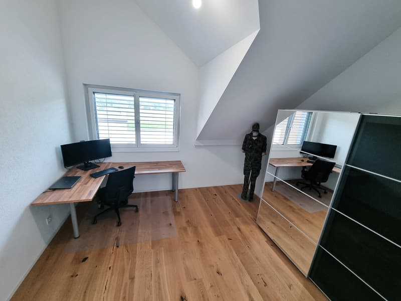 Splendide appartement en PPE haut standing de 5,5 pièces situé au dernier étage de l'immeuble (10)