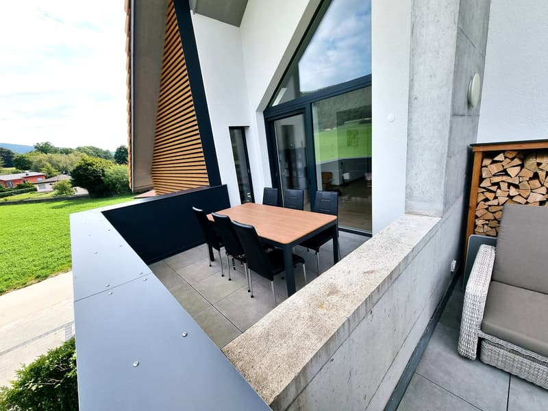 Splendide appartement en PPE haut standing de 5,5 pièces situé au dernier étage de l'immeuble (15)