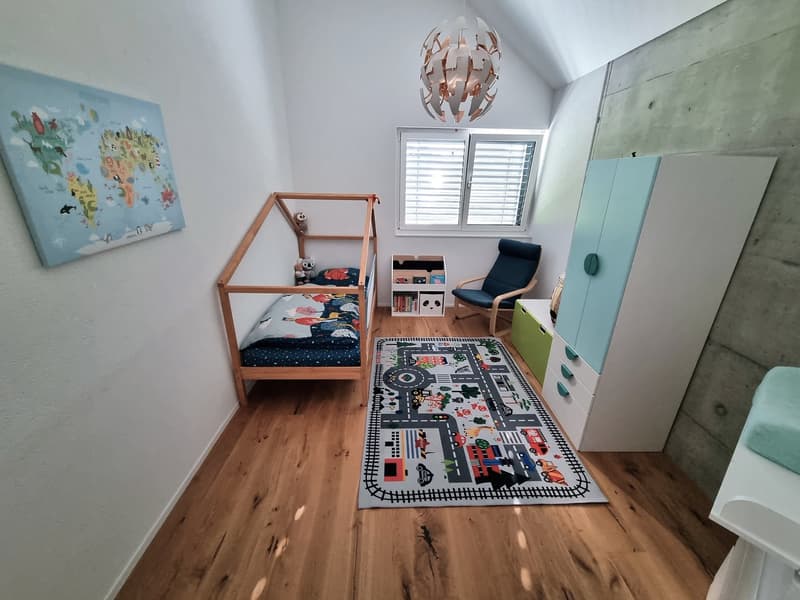 Splendide appartement en PPE haut standing de 5,5 pièces situé au dernier étage de l'immeuble (13)