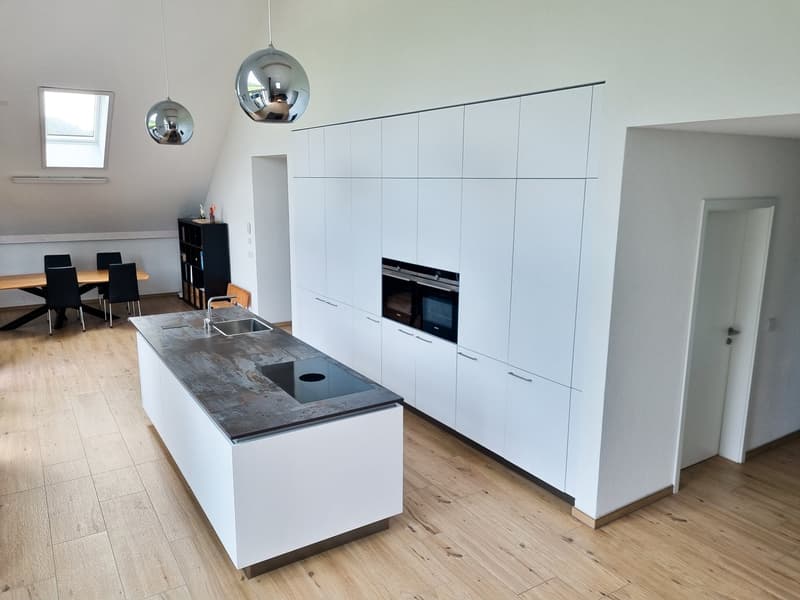 Splendide appartement en PPE haut standing de 5,5 pièces situé au dernier étage de l'immeuble (4)