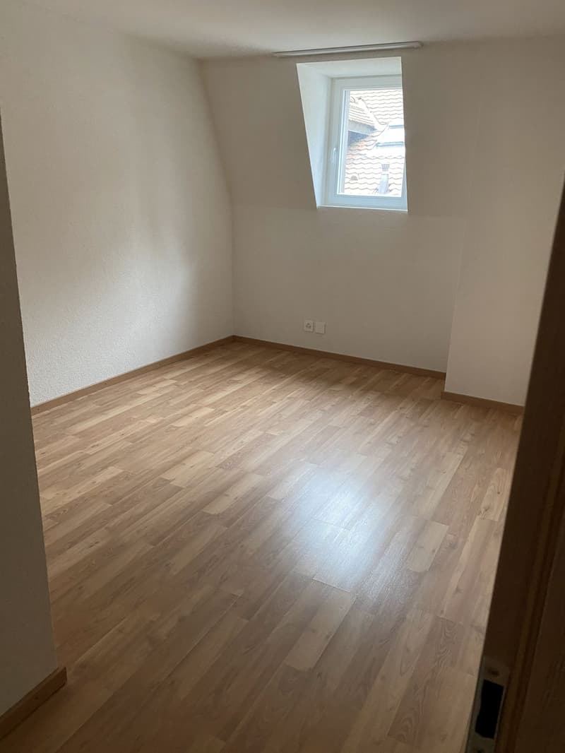 Joli immeuble à rendement en parfait état comprenant 12 appartements et 1 surface commerciale loués (30)