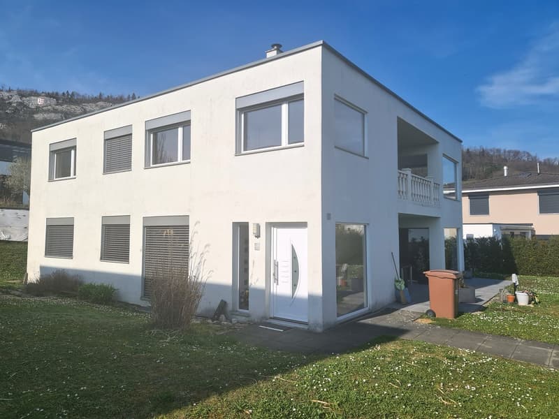 Très joli et spacieux attique de 4,5 pièces en PPE avec garage individuel (3)