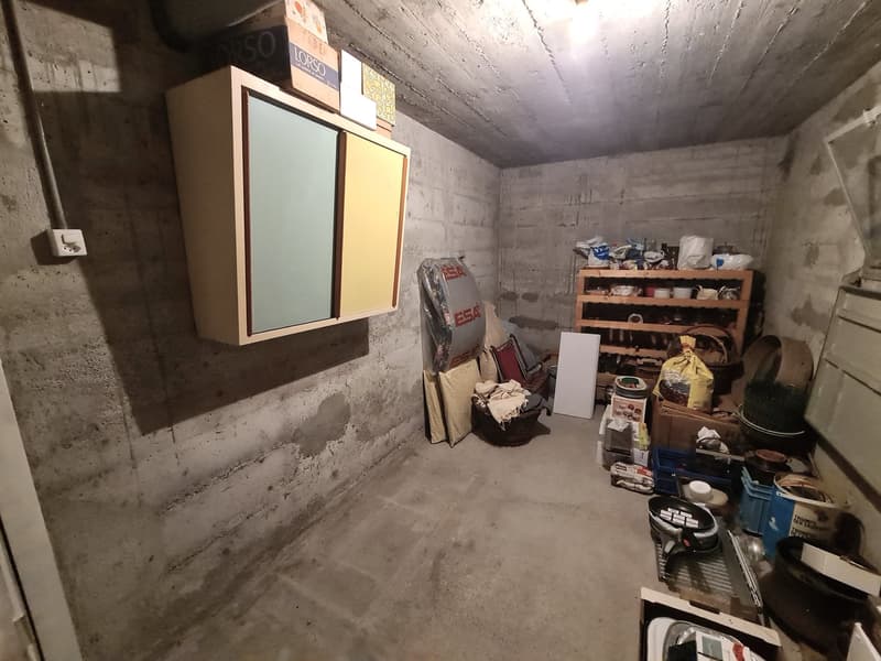 Très spacieuse et charmante villa idéalement bien située sur une grande parcelle de toute beauté (35)