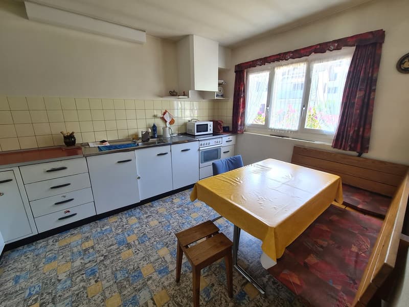 Très spacieuse et charmante villa idéalement bien située sur une grande parcelle de toute beauté (14)