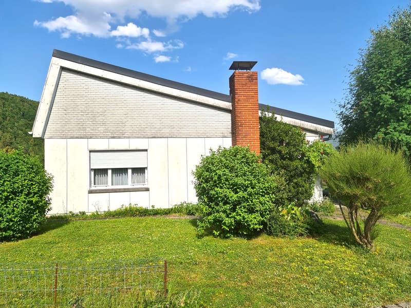 Très spacieuse et charmante villa idéalement bien située sur une grande parcelle de toute beauté (8)