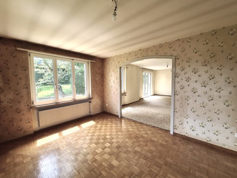 BASSECOURT - Charmante villa de 6,5 pièces à rénover idéalement bien située sur une jolie parcelle (15)