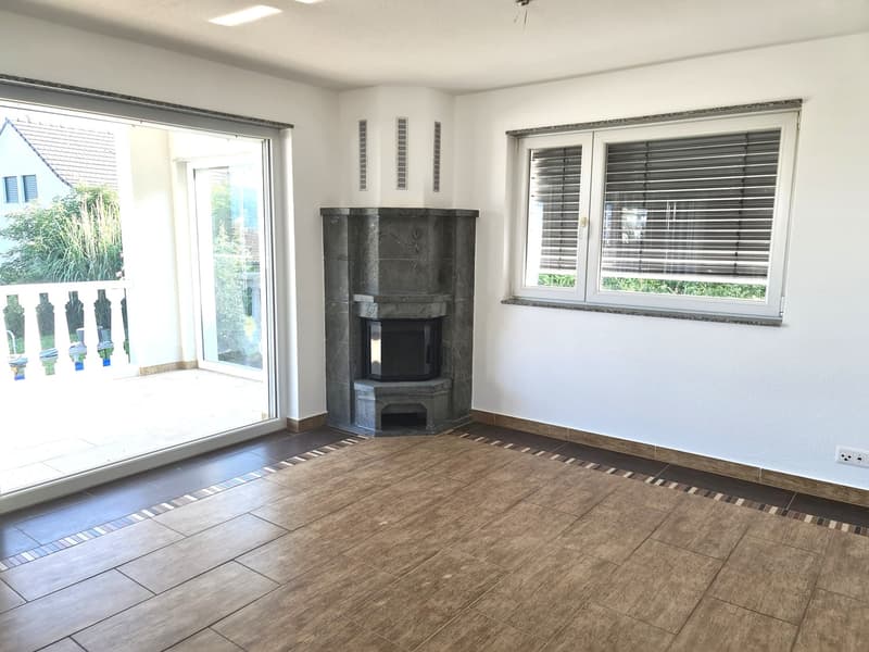 Très jolie et spacieuse villa idéalement bien située comprenant 3 appartements (11)