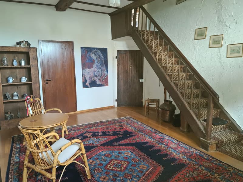 BIEN IMMOBILIER EXCEPTIONNEL - Grandiose maison villageoise de 2 appart. sur une grande parcelle (13)
