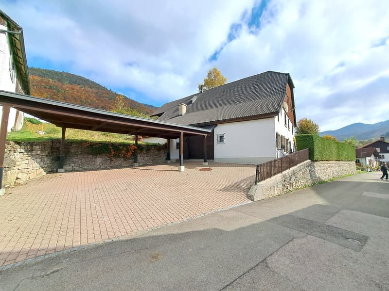 BIEN IMMOBILIER EXCEPTIONNEL - Grandiose maison villageoise de 2 appart. sur une grande parcelle (8)