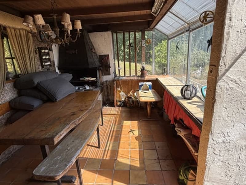 Villa de 5,5 pièces idéalement situé sur une magnifique parcelle (32)