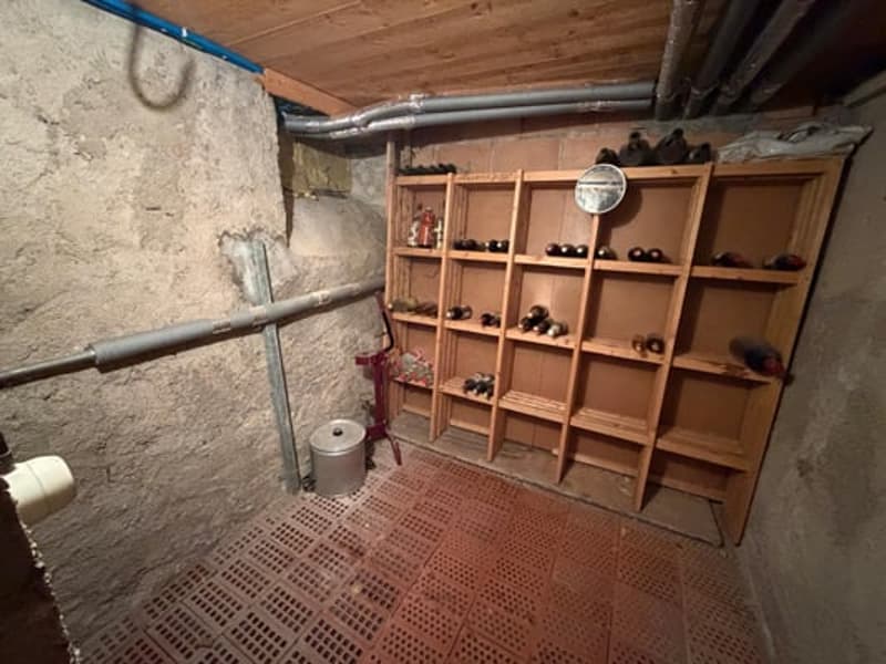 Grande maison comprenant 2 appartements, avec en plus, un excellent potentiel à mettre en valeur (17)