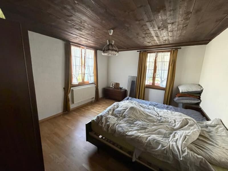 Grande maison comprenant 2 appartements, avec en plus, un excellent potentiel à mettre en valeur (13)