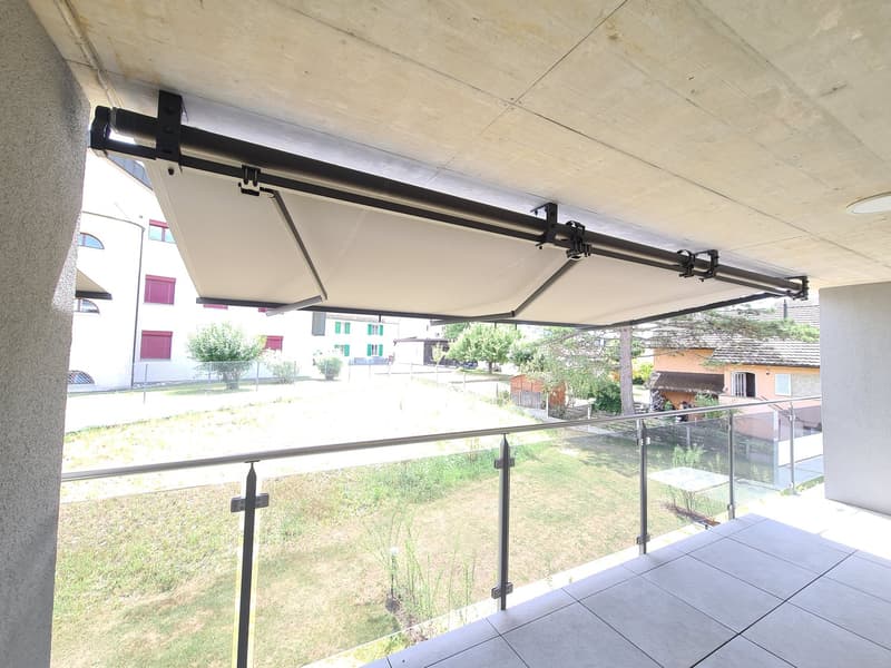 A louer magnifique appart. de 2,5 pièces dans immeuble comme neuf avec place de parc dans le garage (11)