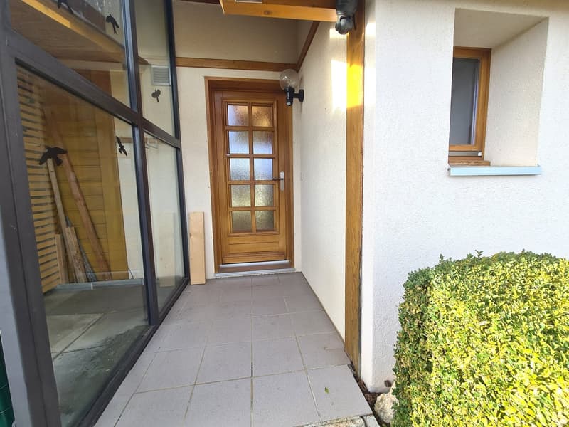 Jolie villa idéalement bien située et au calme avec un bon dégagement (13)