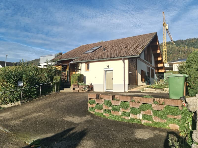 Jolie villa idéalement bien située et au calme avec un bon dégagement (7)