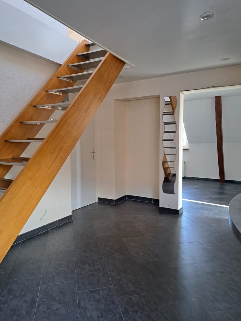 Spacieux duplex de 4,5 pièces au cœur du Locle (4)