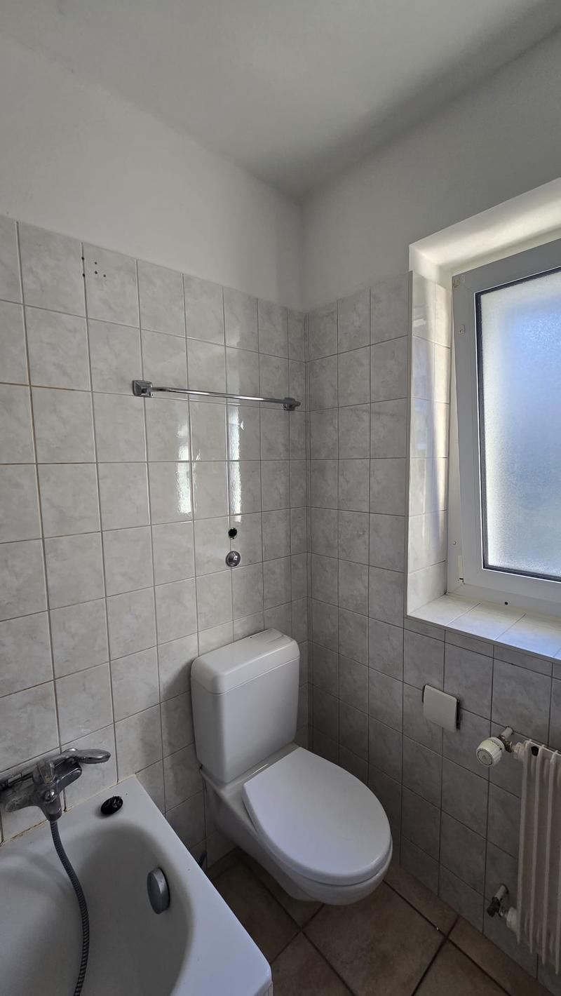 Spacieux appartement de 4.5 pièces à louer au Locle (9)