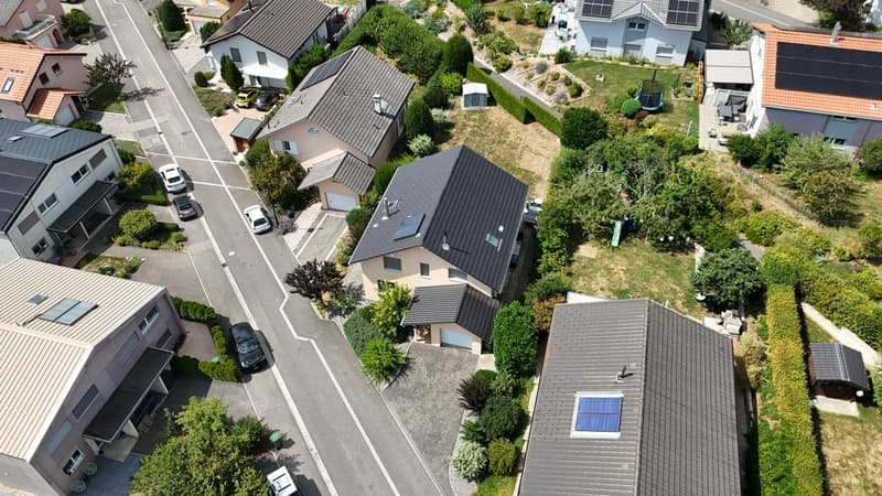 Charmante maison individuelle de 6 pièces à La Chaux-de-Fonds (8)