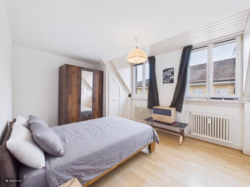 Charmant appartement en attique de 3,5 pièces à Colombier NE (8)