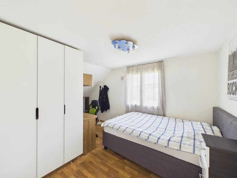 Family home with commercial space (7)