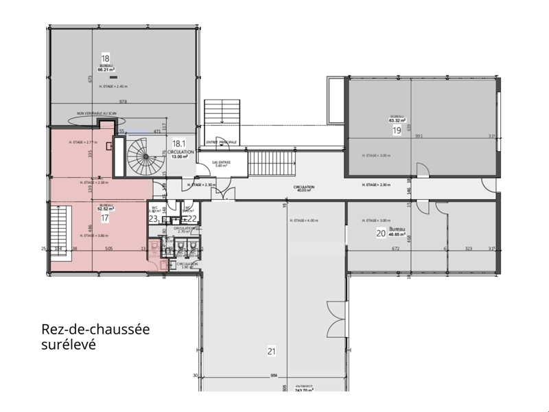 Bureau lumineux avec salle de conférence et cuisine (9)