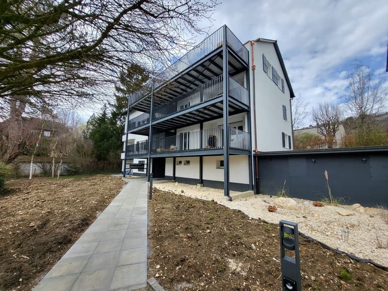 Magnifique appartement de 3.5pcs entièrement refait à Delémont (10)