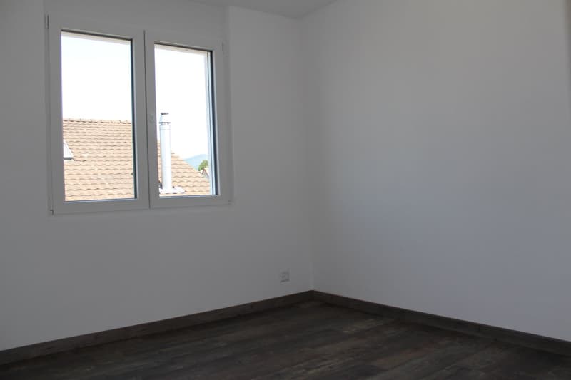 Appartement de 4.5 pièces lumineux avec balcon à Courfaivre (7)