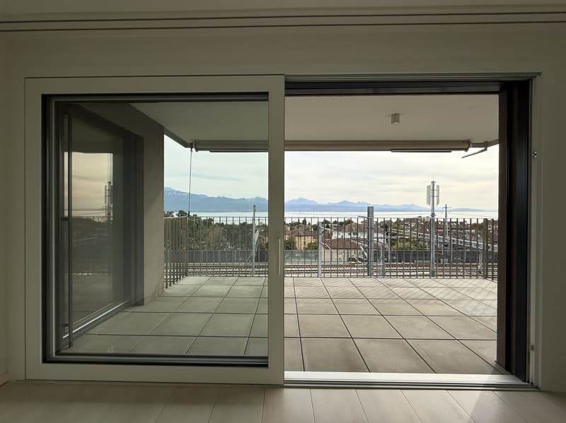 Lumineux 3.5 pièces avec vue panoramique à Lausanne (8)