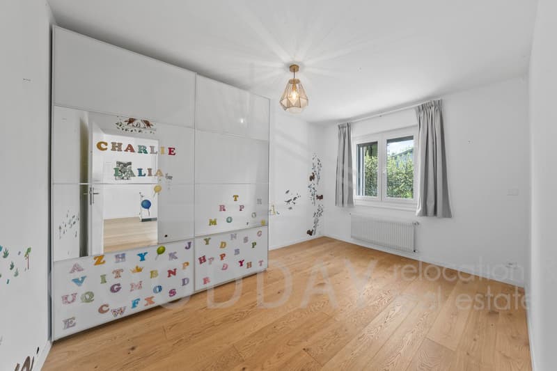 Charming 7-room house with garden in Founex (8)