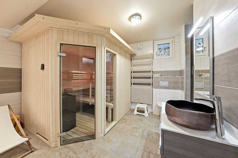 Genolier-Fully renovated 4-bedroom house (11)