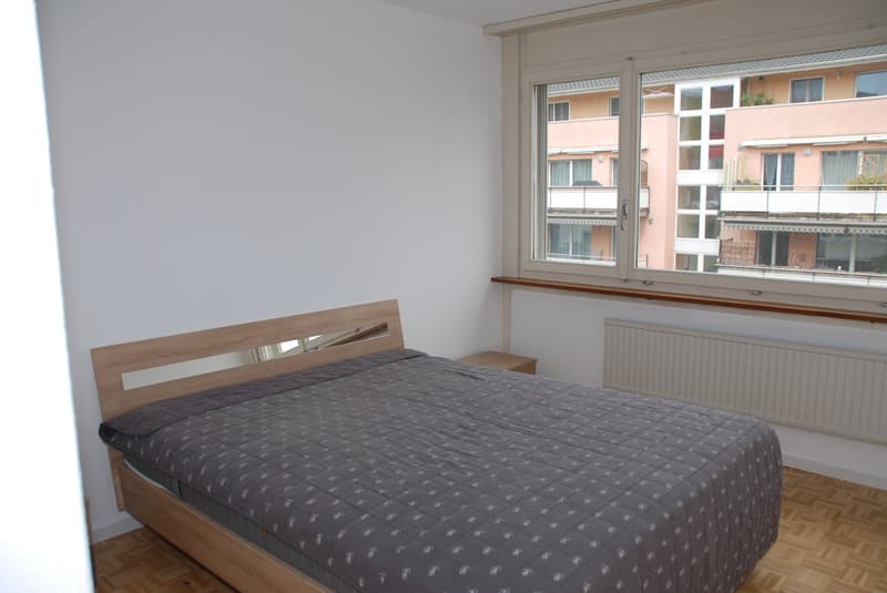 Appartement rénové de 3,5 pièces avec balcon à Cornaux (7)