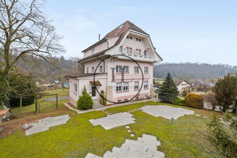 Exceptionnelle Maison de maître sur une parcelle constructible de 3700 m2! !