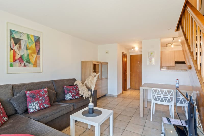 Lumineux appartement, meublé, de 2.5 pièces en duplex à Saillon (1)