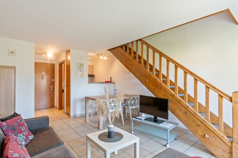 Lumineux appartement, meublé, de 2.5 pièces en duplex à Saillon (5)