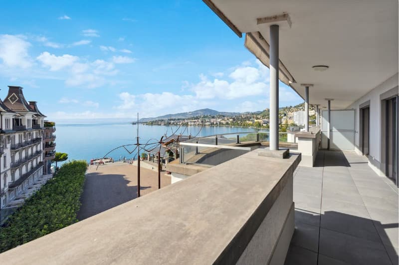 Superbe attique en vente sur l'artère principale de Montreux avec vue directe sur Freddie Mercury! (3)