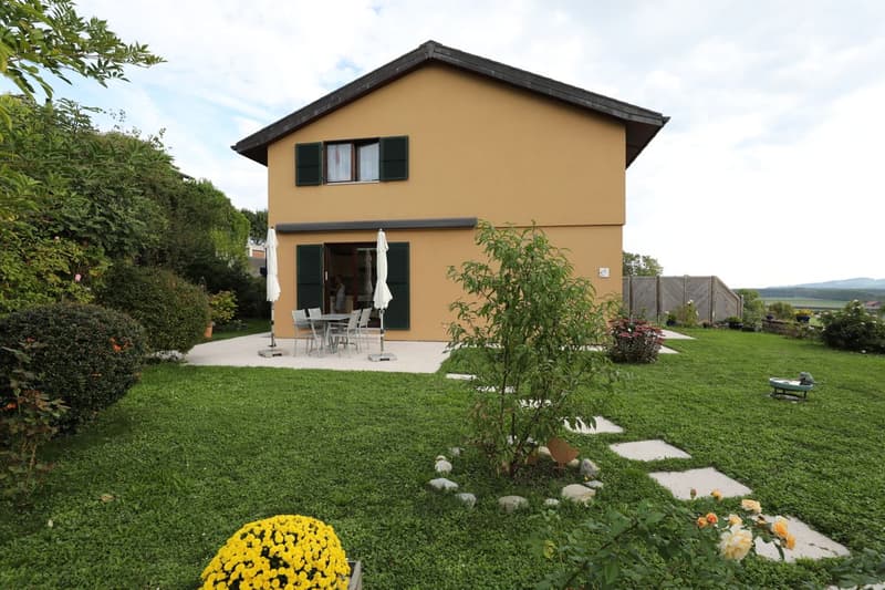 En exclusivité! Très belle maison contiguë (3)