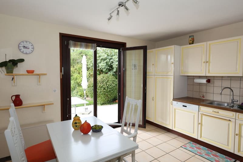 En exclusivité! Très belle maison contiguë (9)