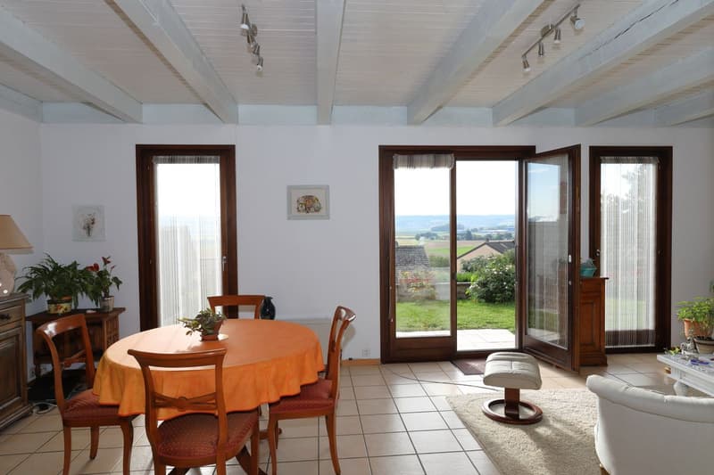 En exclusivité! Très belle maison contiguë (7)