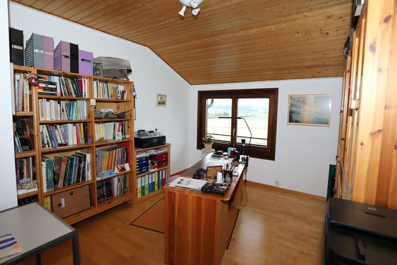 En exclusivité! Très belle maison contiguë (11)